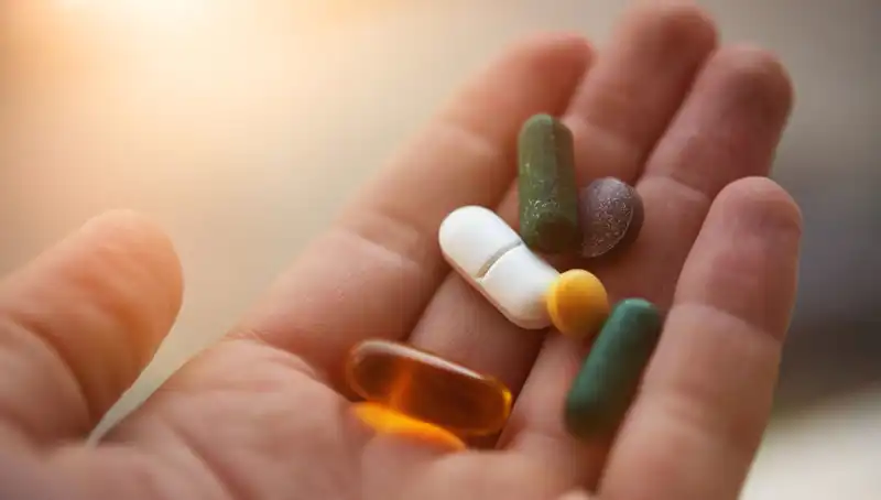 ABD’li Doktordan Önemli Uyarı: Asla Almamanız Gereken 3 Vitamin Takviyesi