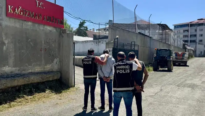 Kars'ta Uyuşturucu Operasyonu: Zanlılar Tutuklandı, Şehirde Rahat Bir Nefes!
