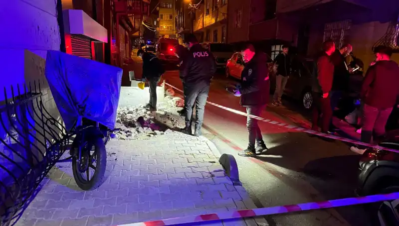 Küçükçekmece'de Plakasız Motosikletle Yapılan Saldırı: Detaylar Ortaya Çıktı