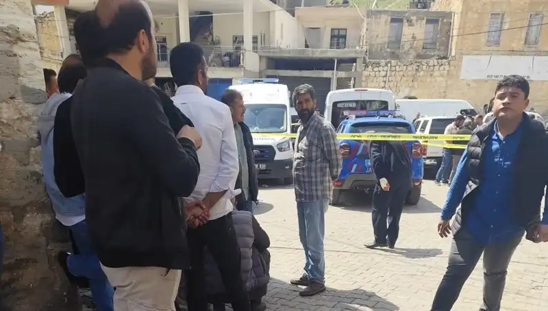 Cami Tuvaletinde Gizemli Ölüm: Boğazı Kesilmiş Bir Ceset Bulundu!