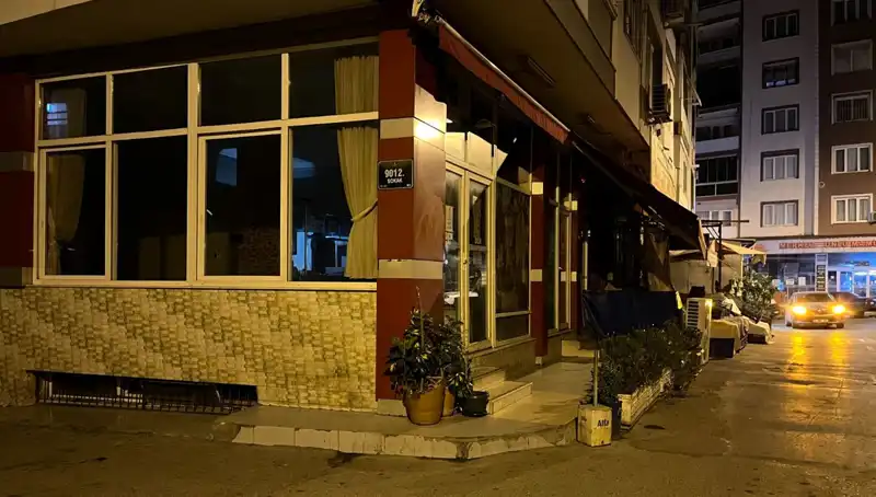 İzmir'de Kahvehaneye Silahlı Saldırı: Bir Kişi Hayatını Kaybetti!