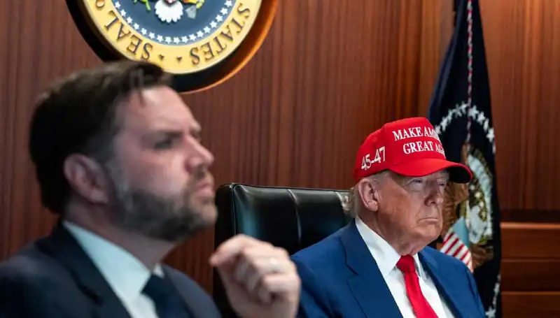 Trump’ın Azil Tasarısı Redd edildi: Siyasi Kriz Büyüyor