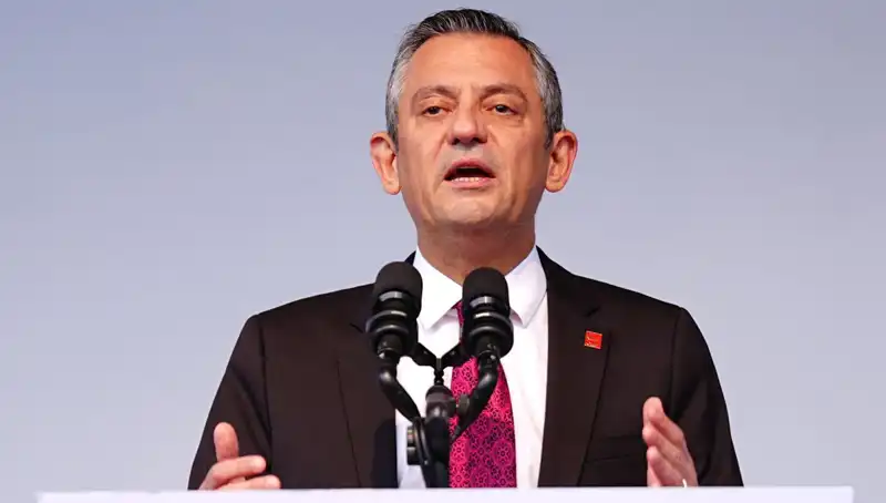 Özel'den Komutanların Dava Kararına Tepkiler: Gelecek Ne Olacak?