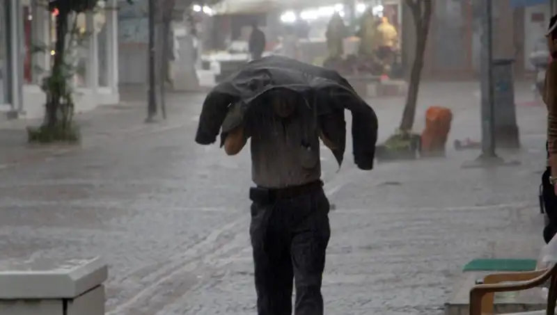 25 İlde Sarı Kodlu Uyarı: Kuvvetli Sağanak Yağışa Hazır Olun!