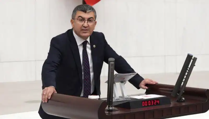 Hasan Ekici Gelecek Partisi'nden Neden İstifa Etti? Detaylar Şaşırtıyor!
