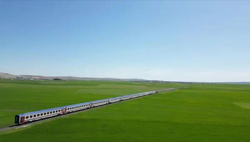 Diyarbakır Ekspresi Hızla Yola Çıkıyor: İlk Durağı Malatya!