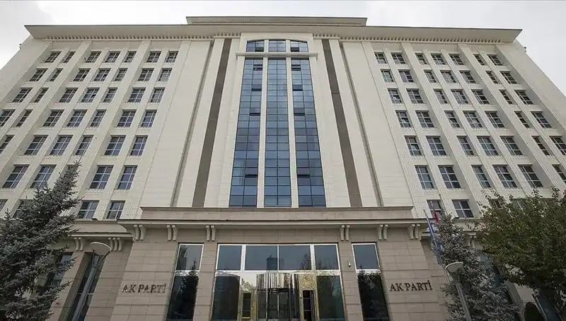Yeni Anayasa Komisyonu: AK Parti’nin İlk Toplantısı Ne Anlama Geliyor?