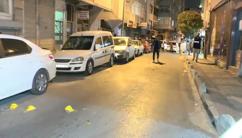 İstanbul'da Motosikletli Saldırı: Bir Ölü, Bir Yaralı Şok Edici Olay!