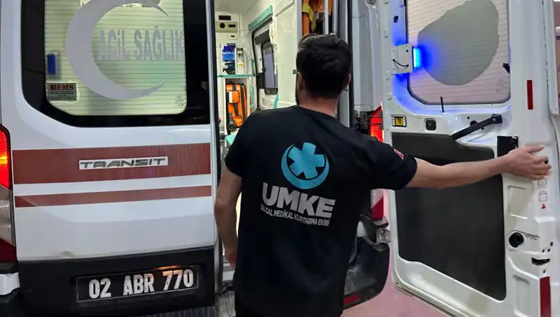 Eteği Tekere Dolanan Bisikletçi Kaza Yaptı: Olay Anı Kamerada!