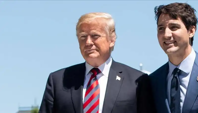 Trump'tan Şok Açıklama: Kanada'ya Yüzde 35 Vergi Sürprizi Geliyor!