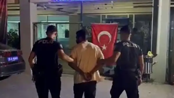 İzmir'de 18 Yıl 9 Ay Hapis Cezasıyla Aranan Firari Operasyonu