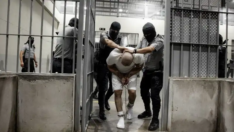 Trump’ın Meydan Okuduğu Cehennem: El Salvador’daki Göçmen Krizi