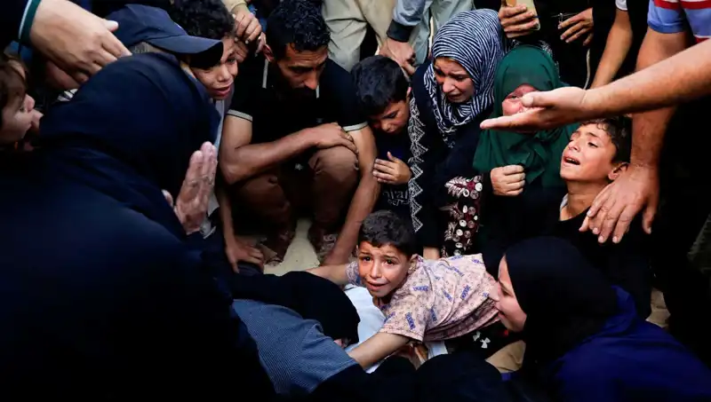 İsrail Ordusu Gazze'de Sivillere Yönelik Saldırılara Devam Ediyor: Can Kaybı Tırmanıyor