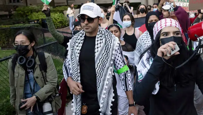 Filistinli Aktivist, ABD'de Vatandaşlık Görüşmesinde Gözaltına Alındı: Olayın Ardındaki Gerçekler