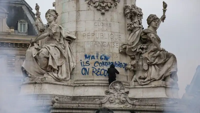 Paris’te Grafiti Yasakları ile Sanatçıların Yaratıcılığı Tehdit Altında