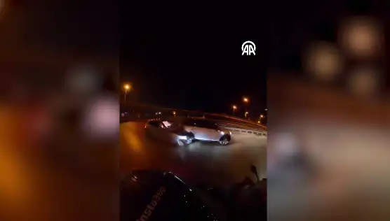 Kadıköy'deki Trafik Kazası Kask Kamerasında: O Anlar Sosyal Medyada Viral Oldu