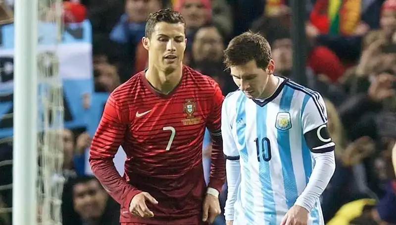 Ronaldo ve Messi Arasındaki Rekabette Kurtarıcı Anlar