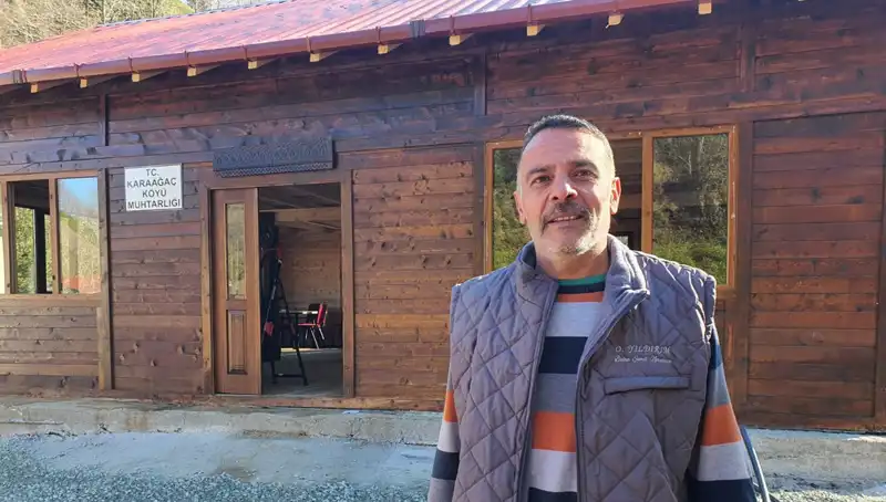 Köy Muhtarı, Hayvanlarını Satarak Ahşap Sosyal Tesis Yaptırdı!