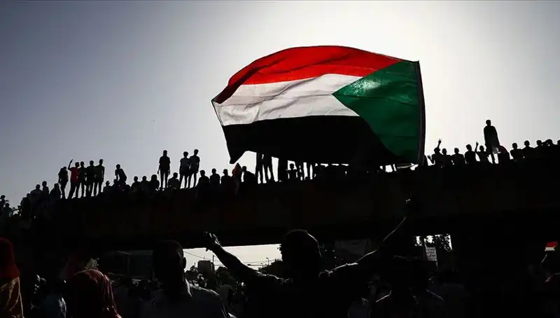 Sudan'da Paralel Hükümet İlanı: Ülkenin Geleceği ve Siyasi Çatışmalar