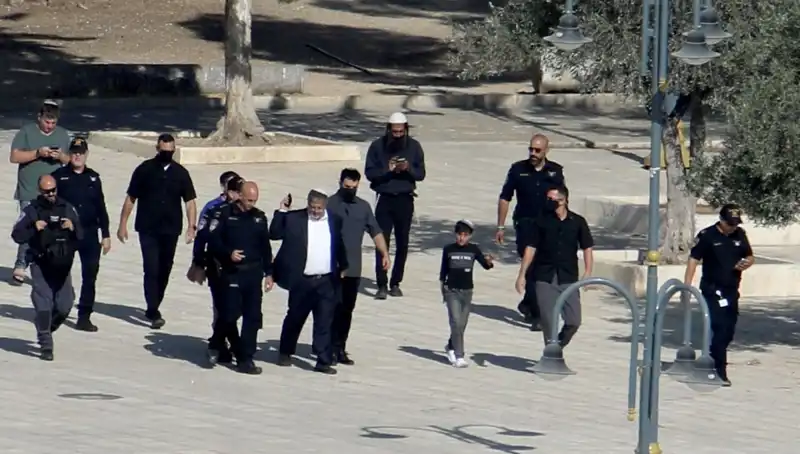 İsrail’den Mescid-i Aksa’ya Yine Baskın: Gerilimin Tırmandığı Anlar
