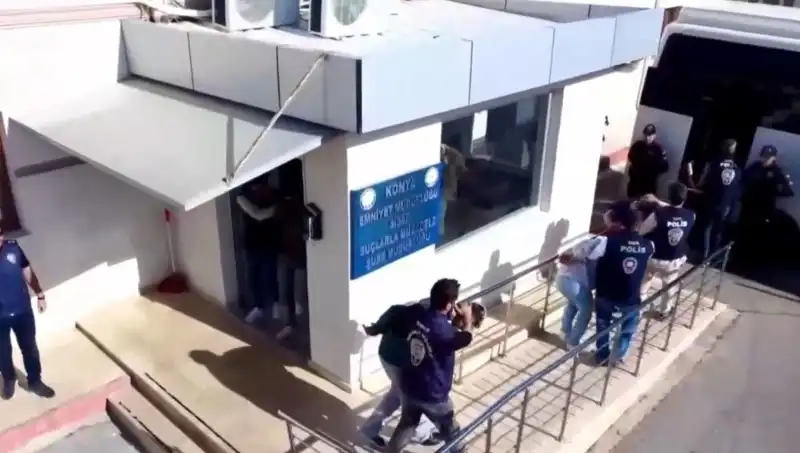 10 İl Genelinde Gerçekleşen Dev Dolandırıcılık Operasyonunda 13 Kişi Tutuklandı