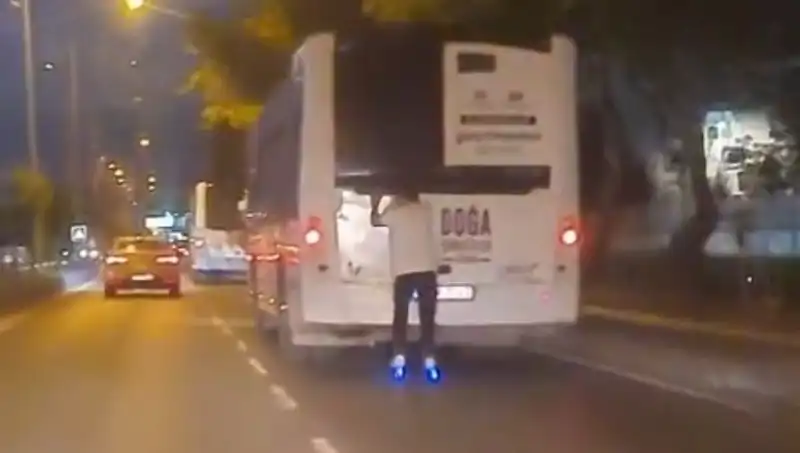 Paten Kayarak Trafikte Tehlikeli Yolculuk: Hayatınızı Riske Atmayın!
