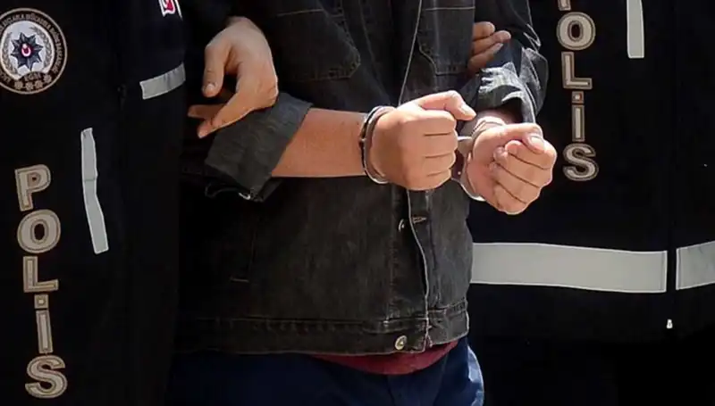 Bursa'da Uyuşturucu Operasyonunda 327 Zanlıya Gözaltı Şoku