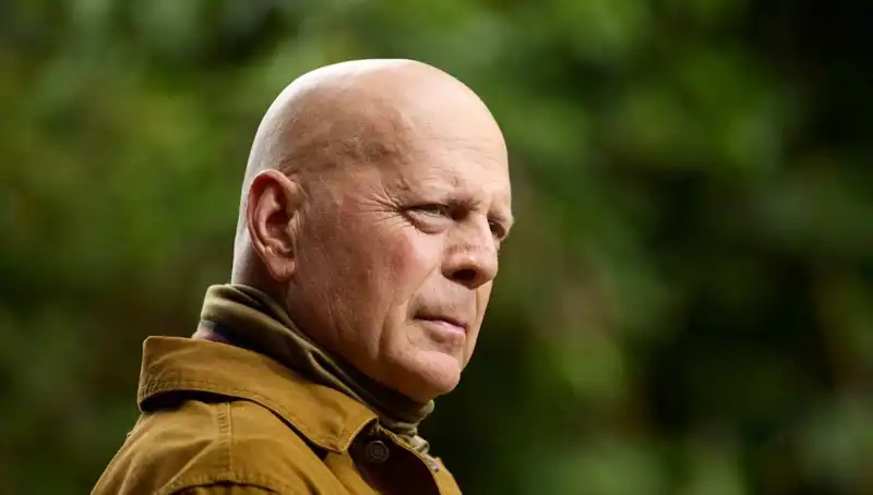 Bruce Willis'in Afazi Hastalığı: Belirtileri ve Yaşam Üzerindeki Etkileri