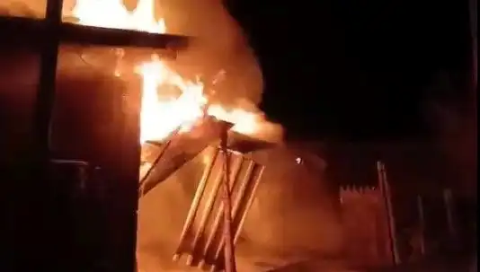 Karabük’te Korkutan Yangın: İki Ev Kül Oldu